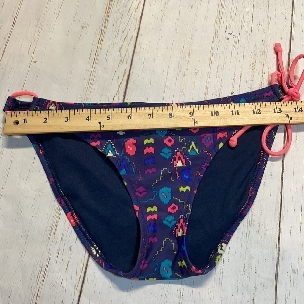 American eagle women’s two piece bikini swimsuit. Size M. - Picture 5 of 9
